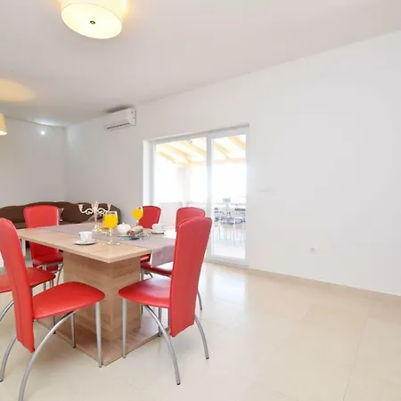 Dom wakacyjny House Gabriela *